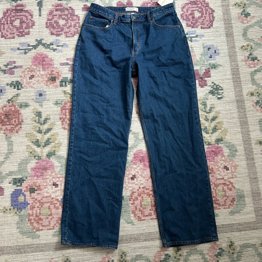 Abercrombie & Fitch 90’s High waisted Jean Curve love